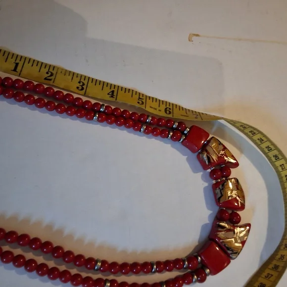 Vintage Y2K Red Statement Necklace Metallic Graffiti Art Bead Chunky Bib Collar - Picture 7 of 7